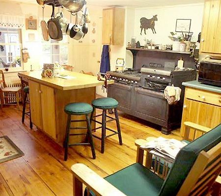 The Ira Allen House Сандерланд Экстерьер фото